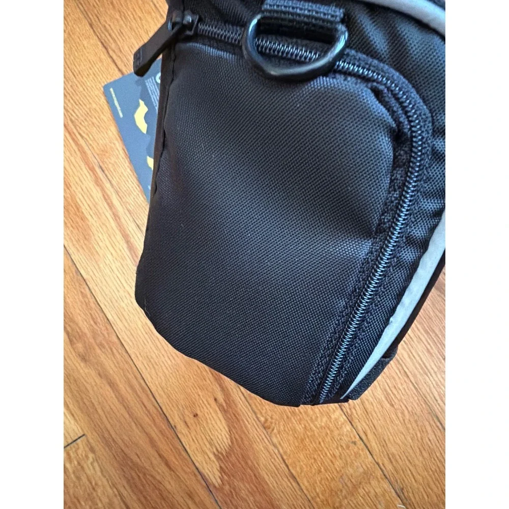 Ruggard Onyx 25 Camera Shoulder Bag Black VSY-125B New with Tags
